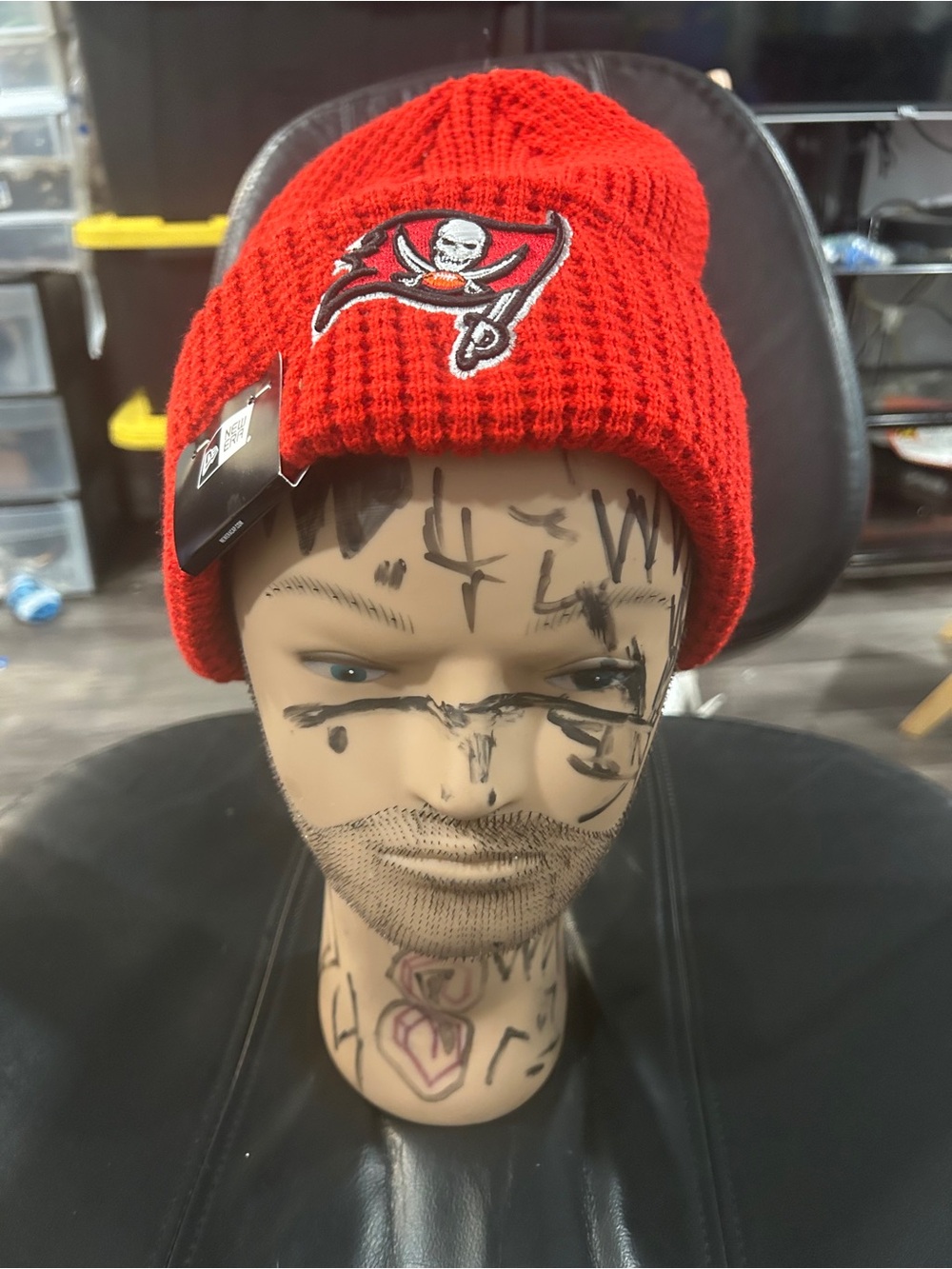 New Era Red Tampa Bay Buccaneers Knit Beanie